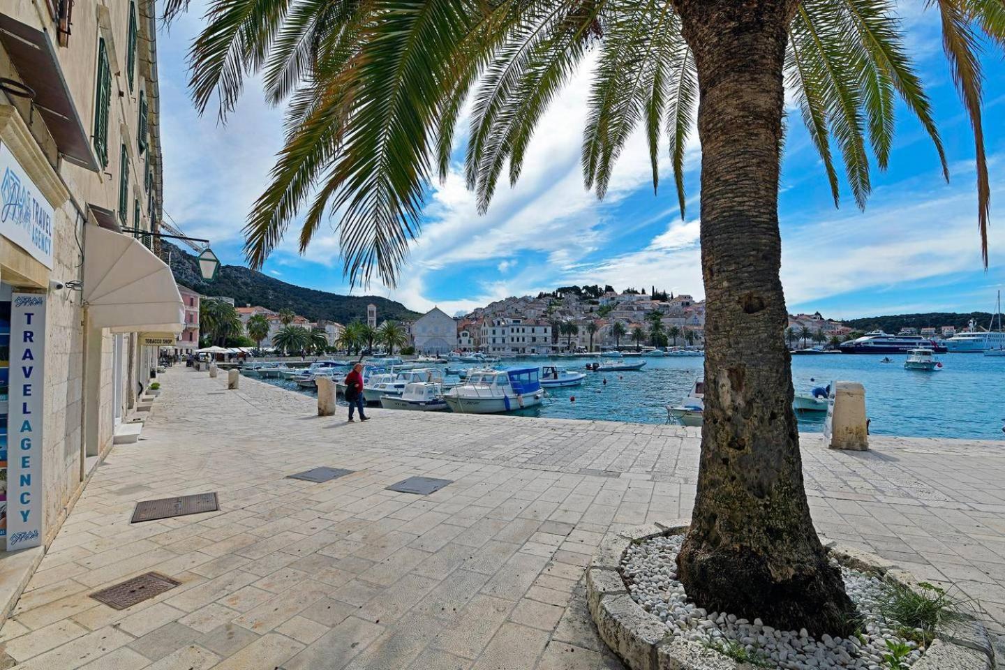 Harmony Room With A Magical Seaview Đảo Hvar Ngoại thất bức ảnh